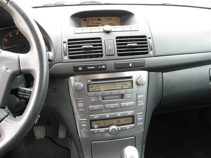 Toyota Avensis 2.0 sol stw. billede 7