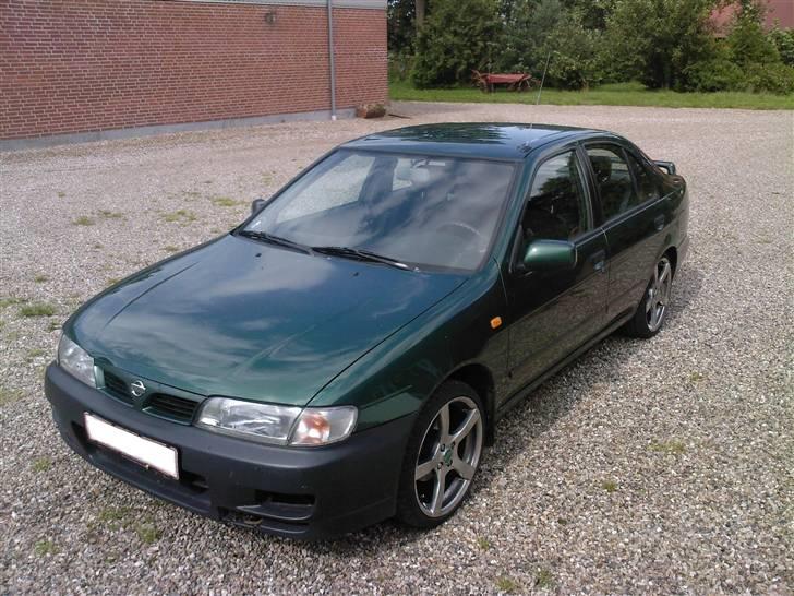 Nissan almera N15 billede 1