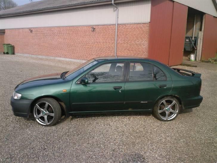 Nissan almera N15 billede 3