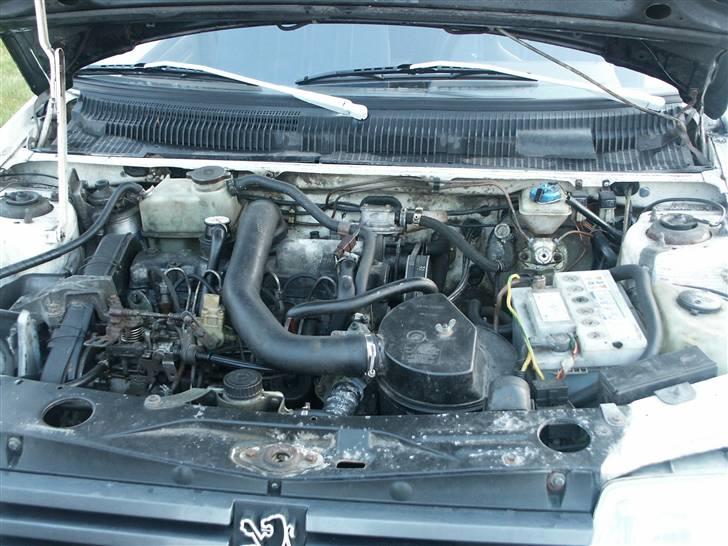 Peugeot 205 1,8D konensbil billede 6