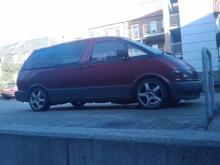 Toyota previa 2,4i 16v gli - billede fra sidste sommer m de gamle sommer fælge.. billede 10