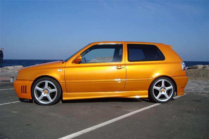 VW  Golf 3 1.4 Total skadet! - Golf 3 billede 3