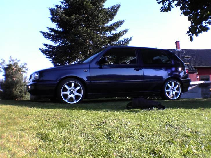 VW Golf III 1,8 3d SOLGT billede 1