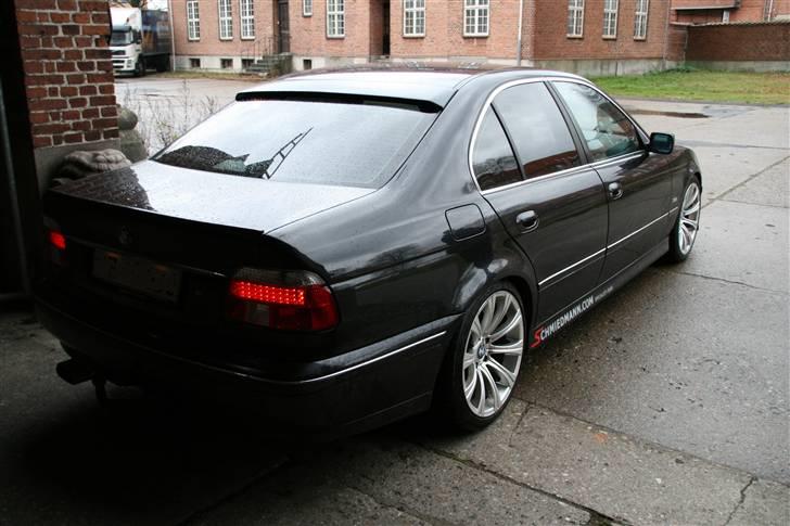BMW 523i, e39 "SOLGT" - Tonede ruder, Bagrudespoiler og en lille M5 hækspoile !! billede 6