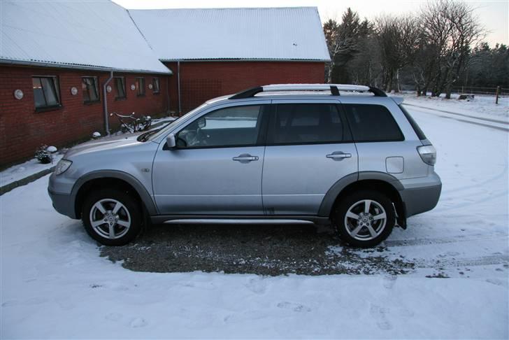 Mitsubishi Outlander Intense billede 18