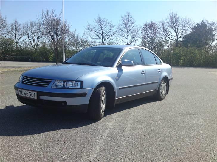 VW Passat 3B Limousine SOLGT billede 2