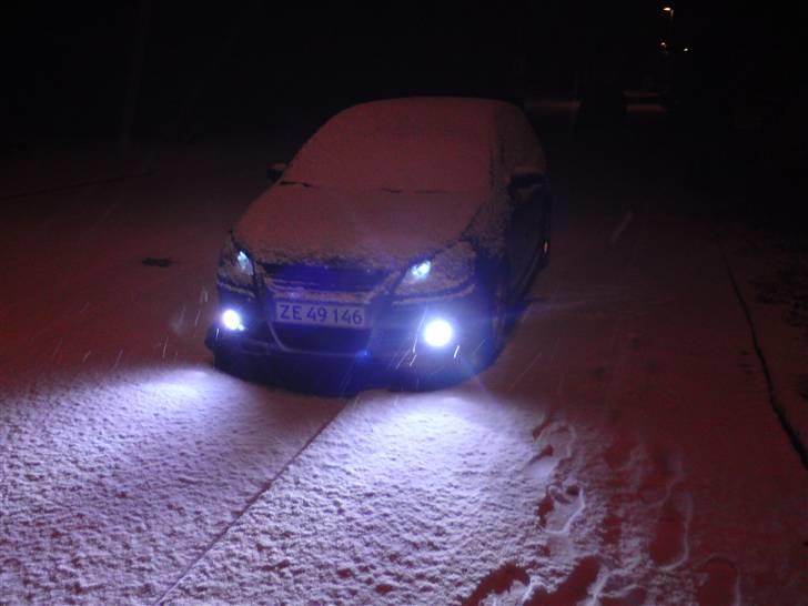 VW Polo 9N3 Emma **SOLGT**:( - Tidligt morgen, og så der bare sne! Øv ..  billede 12