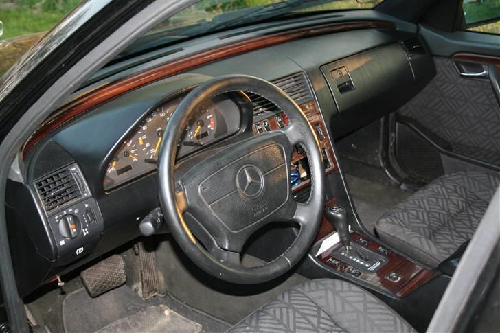 Mercedes Benz C250 solgt billede 10