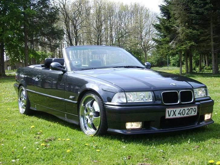 BMW 325i Cabriolet *Solgt* billede 13