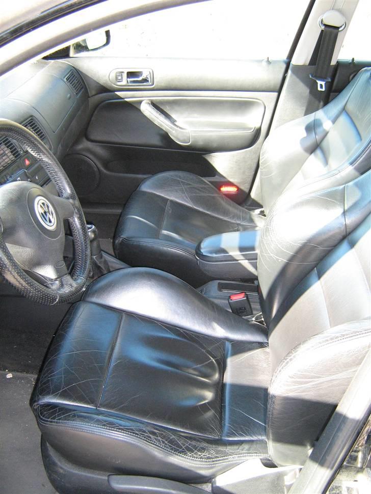 VW Golf 4 1.9 TDI Solgt - Lækker læder stue billede 7