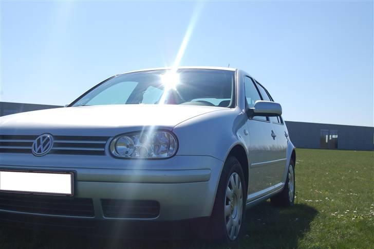 VW Golf IV *SOLGT* billede 2