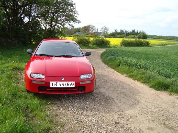 Mazda 323F BA GLX billede 7