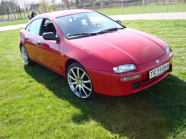 Mazda 323F BA GLX billede 10