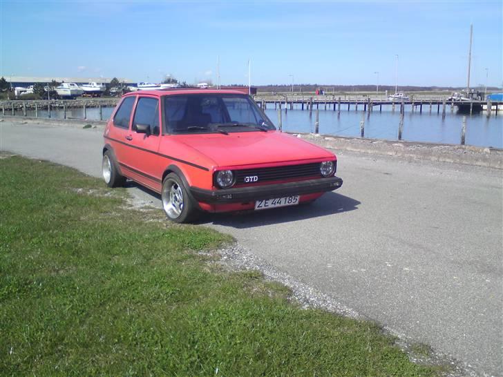 VW Golf 1 * SOLGT * billede 3