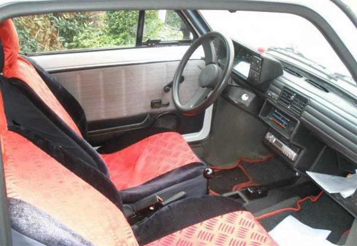 Fiat 126 BIS - Solgt! - BIlen indvendig. :) billede 8
