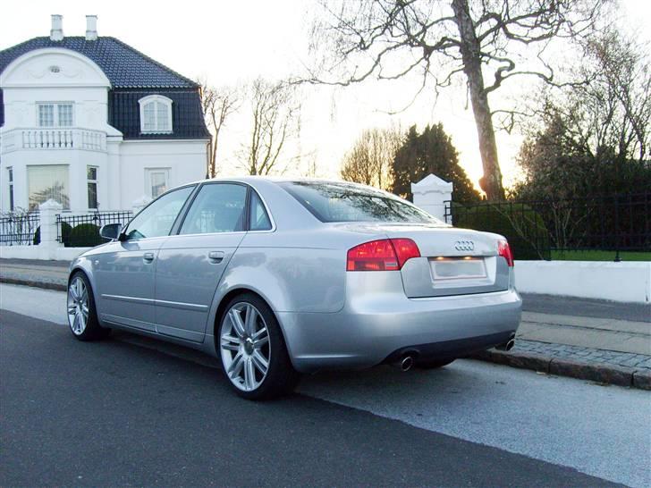 Audi A4 2.0 TFSI SOLGT billede 4