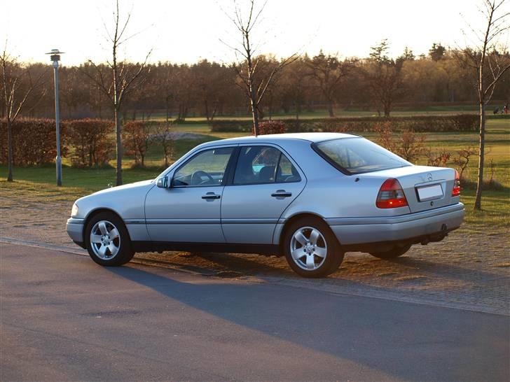 Mercedes Benz C 180 Elegance TIL SALG billede 2