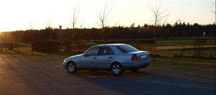 Mercedes Benz C 180 Elegance TIL SALG billede 3