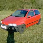 Fiat Punto.. DEN RØDE Tøs