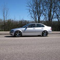 BMW 330i  *SOLGT*