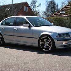 BMW 330i  *SOLGT*