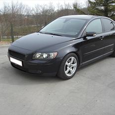 Volvo S40 T5 -SOLGT-