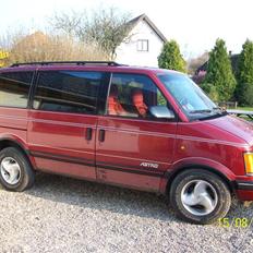 Chevrolet astro van AKA ."Bangbus".