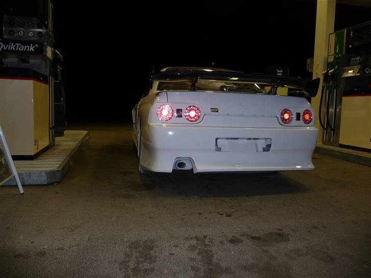 Nissan Skyline R32 - SOLGT- - Der kommer noget nyt lak op :P billede 4