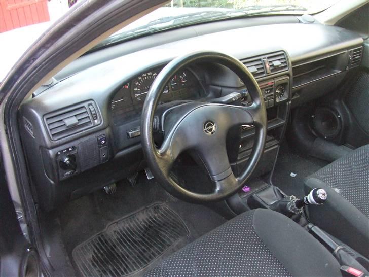 Opel vectra a solgt billede 10