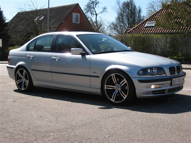 BMW 330i  *SOLGT* billede 3