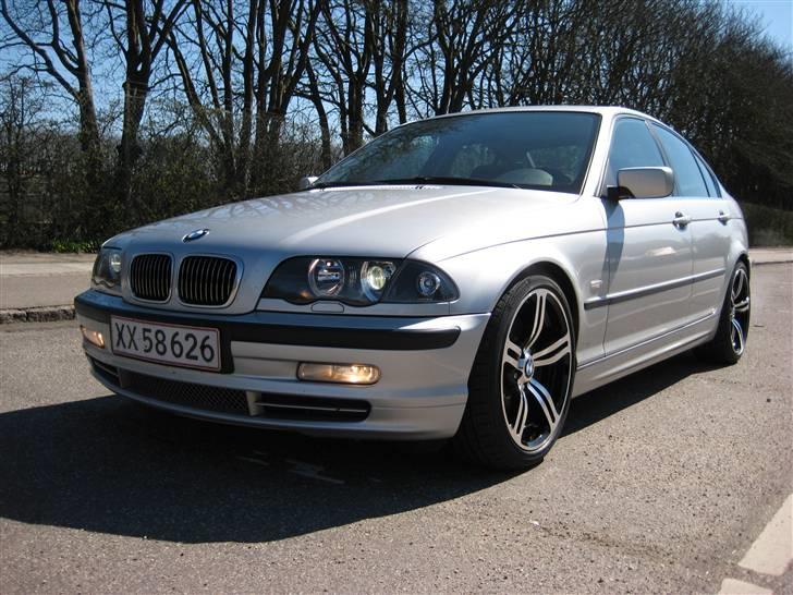 BMW 330i  *SOLGT* billede 6