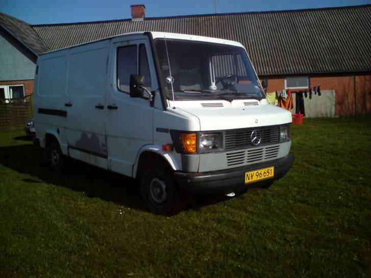 Mercedes Benz 308 D billede 4