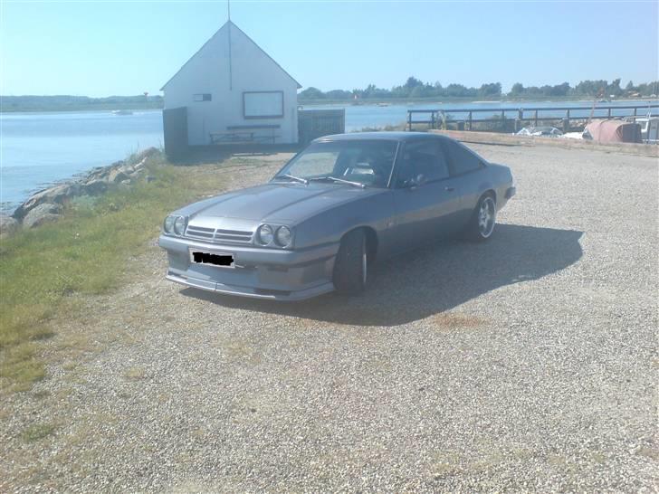 Opel Manta b ''solgt'' billede 1