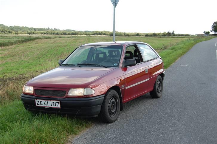 Opel Astra 1,6i BYTTET - Nypoleret og Vinyl Makeup :)  billede 4