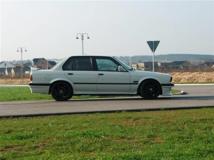 BMW E30 billede 4