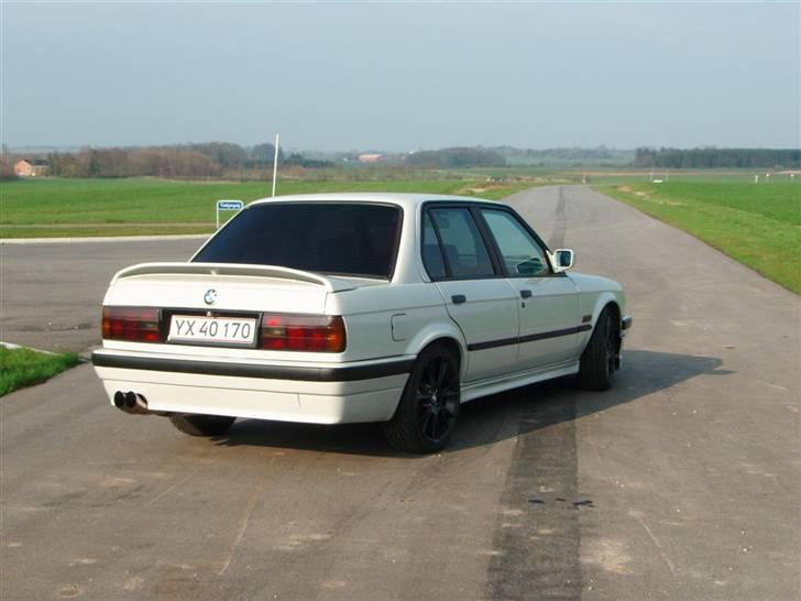 BMW E30 billede 7