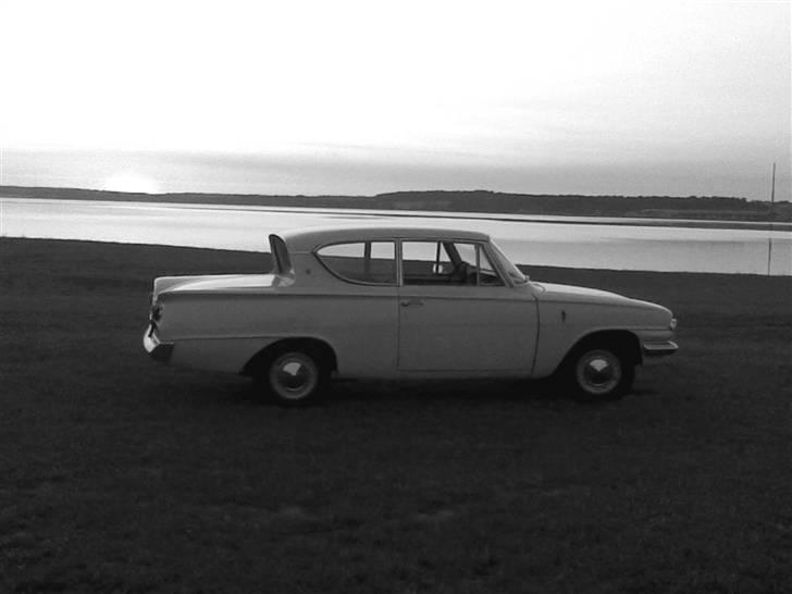 Ford Consul 315 starmagicar - Det ku lige så godt ha været 1963. Men det er 2009... billede 11