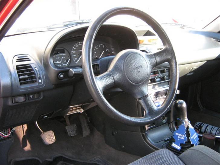 Mazda 323f GT (solgt) billede 6