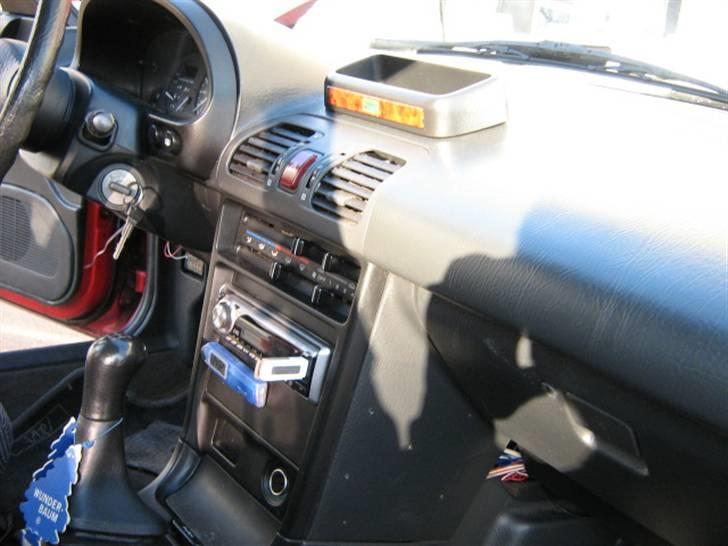 Mazda 323f GT (solgt) billede 8