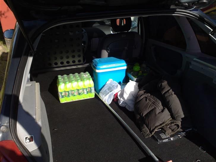 Citroën Xsara Picasso - ved godt der er lidt rodet men det er rart at ha det med sig  billede 19