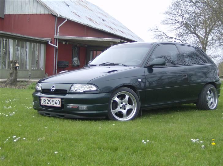 Opel astra 2.0 16v GSI billede 4