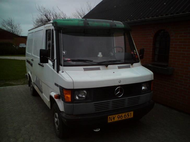 Mercedes Benz 308 D billede 9