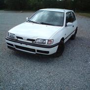 Nissan Sunny SR Twincam SOLGT