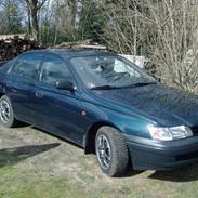 Toyota Carina E 16