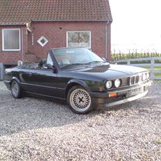BMW 325i Cabriolet solgt