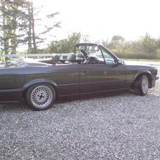 BMW 325i Cabriolet solgt