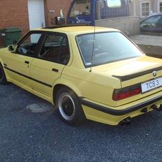 BMW E30 325I M-tech I
