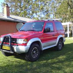 Mitsubishi pajero "SOLGT"