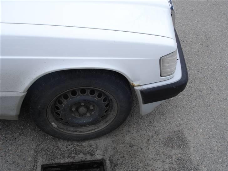 Mercedes Benz 190 billede 3