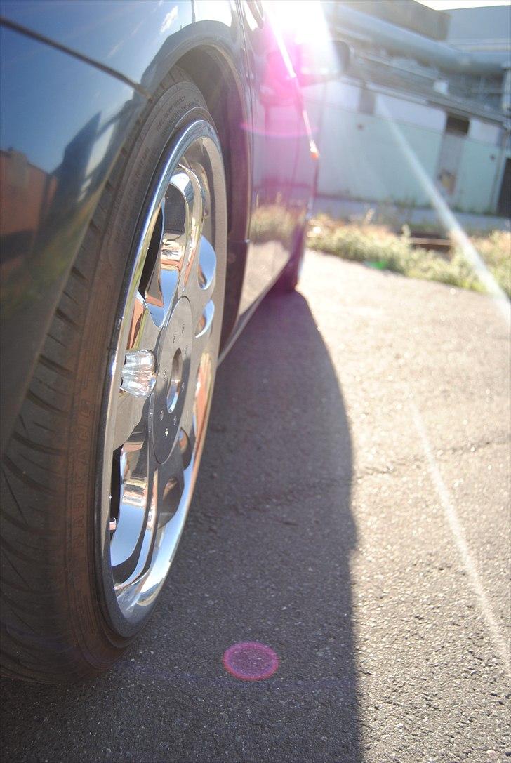 Mazda 323f ba Low-Rida. SOLGT billede 6